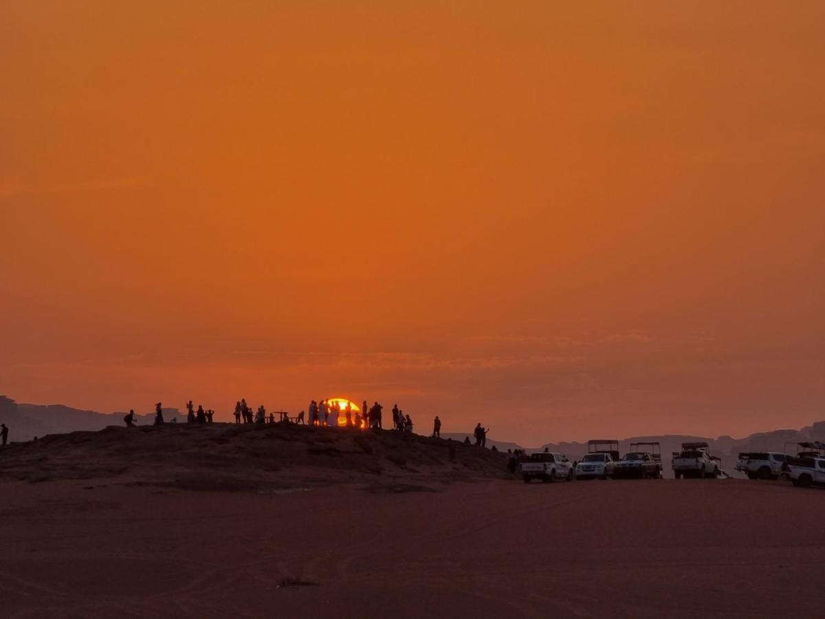 Desert Knights Camp Ram Vadisi Dış mekan fotoğraf